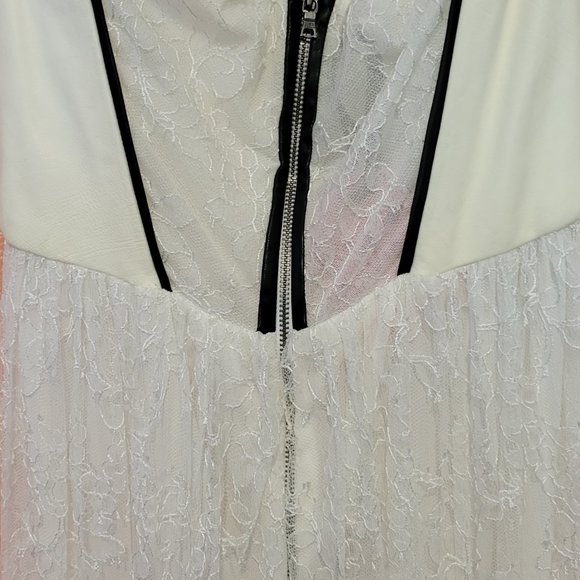 ALICE & OLIVIA white lace strapless maxi dress - Picture 7 of 13